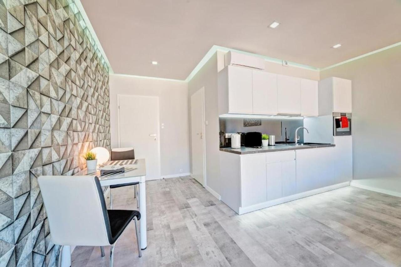 Good Time Apartments - Boznicza 1 I Male Garbary 8 Poznań Eksteriør billede