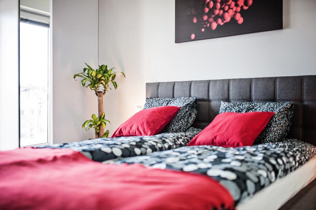 Good Time Apartments - Boznicza 1 I Male Garbary 8 Poznań Eksteriør billede