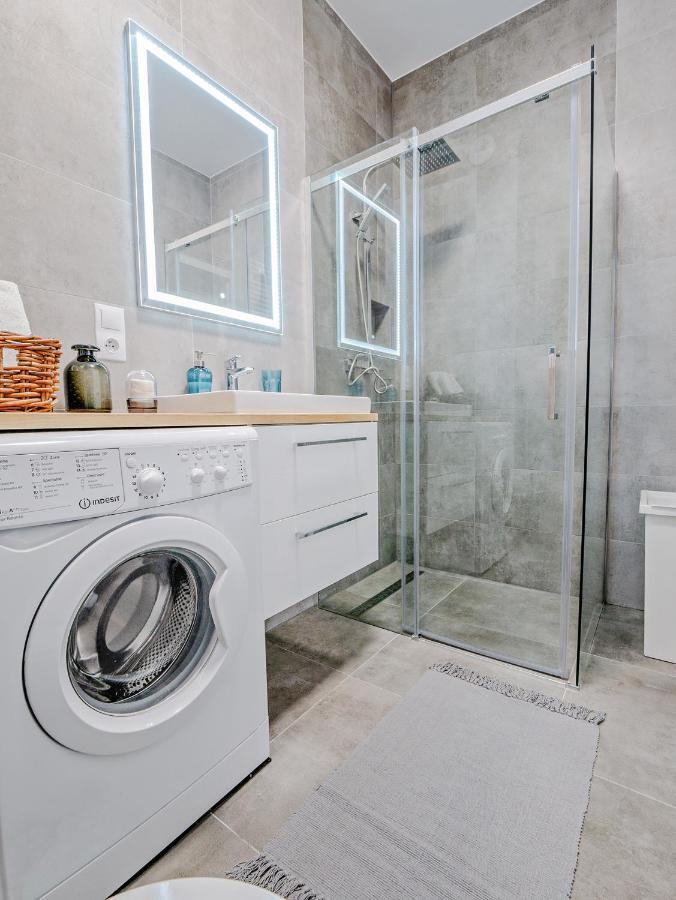 Good Time Apartments - Boznicza 1 I Male Garbary 8 Poznań Eksteriør billede